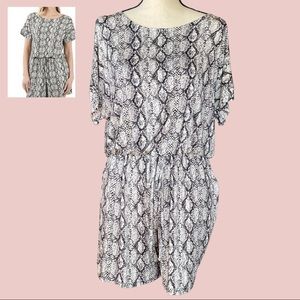 Snake Skin Print Soft Light Weight Romper Woman’s Size Large